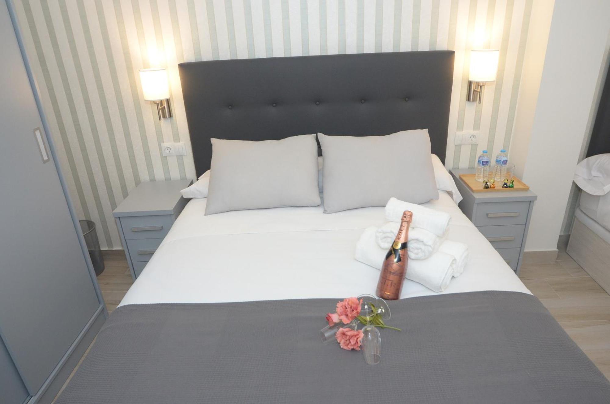 Alojamiento Beethoven Luxury Malaga Exterior photo