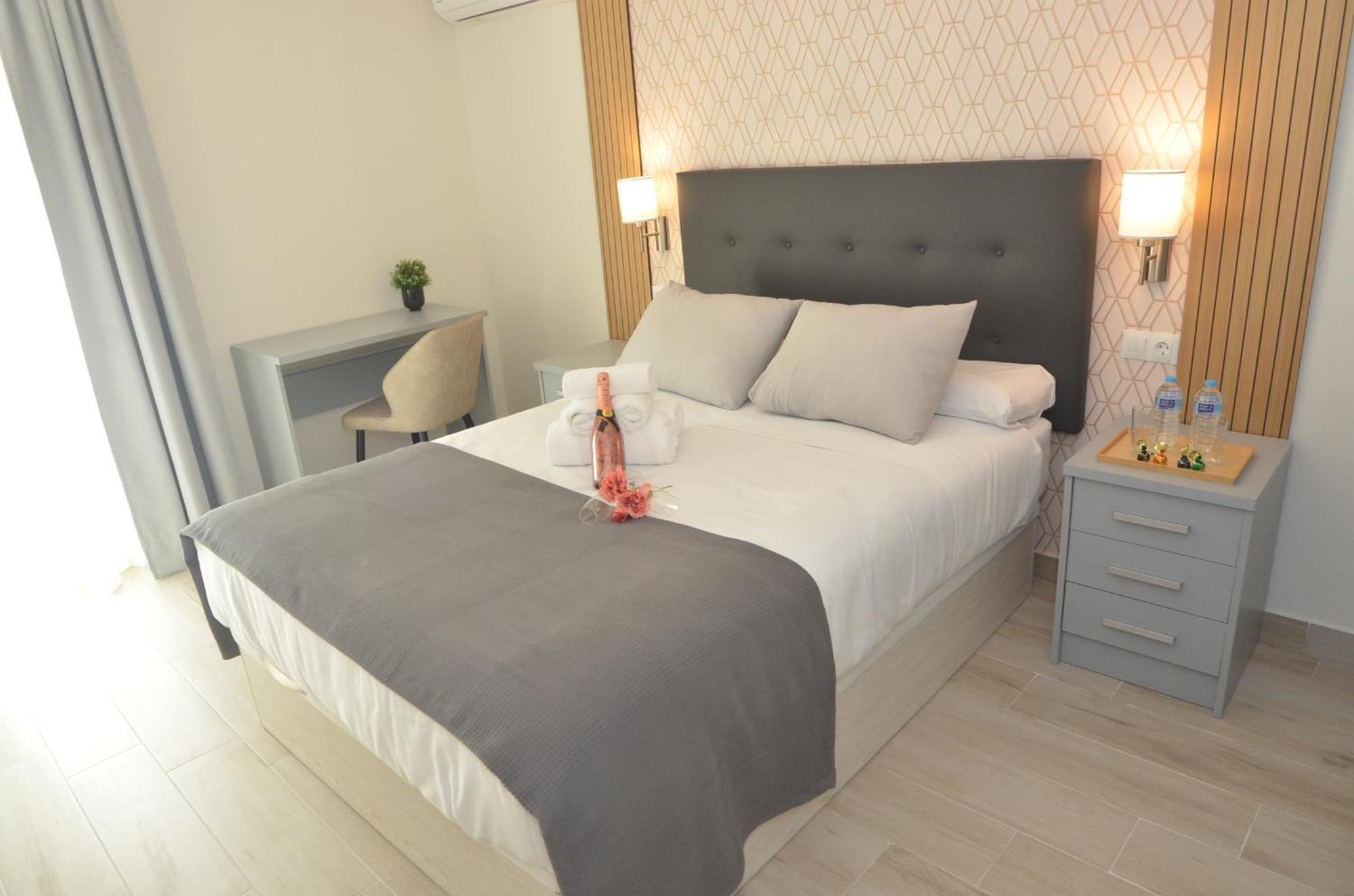 Alojamiento Beethoven Luxury Malaga Exterior photo